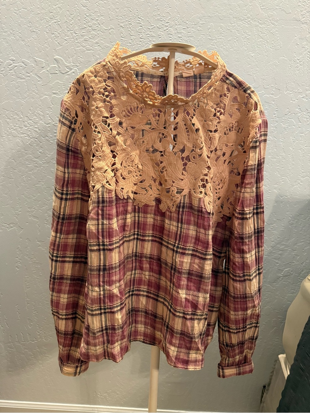 Melrose and Market Lace Yoke Plaid Long-Sleeve Top size large